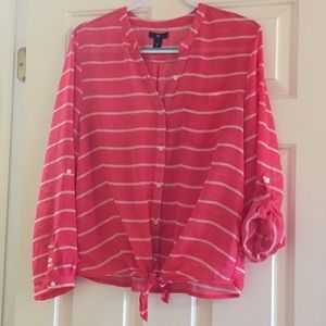 Ladies tie-front seaside blouse